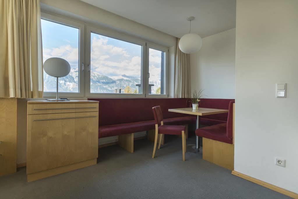 Isserwirt Sistrans Exteriér fotografie
